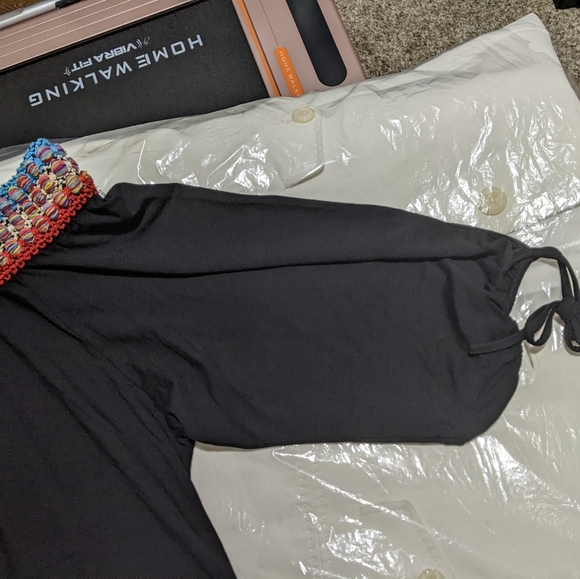 Tunic - Picture 2 of 4